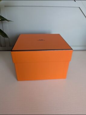 Hermes Orange Signature Gift Box